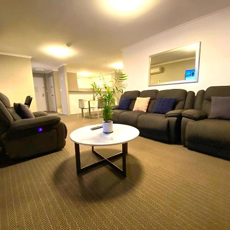 2 Bed 2 Bath Apartment In Braddon, Canberra - Pool, Gym And Free Parking Exterior foto
