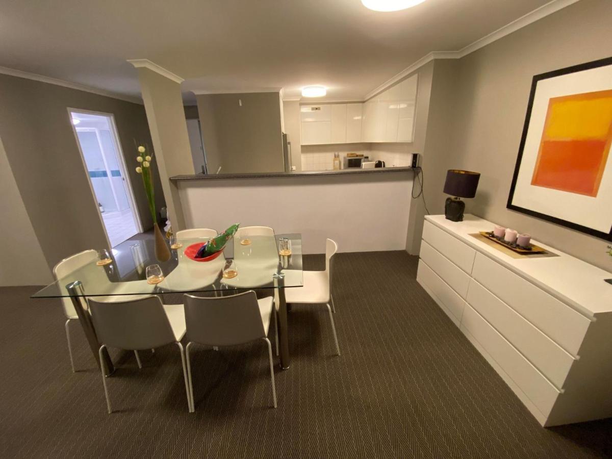 2 Bed 2 Bath Apartment In Braddon, Canberra - Pool, Gym And Free Parking Exterior foto