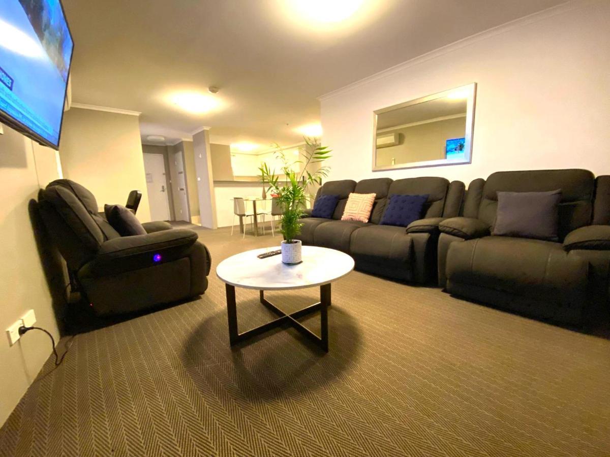 2 Bed 2 Bath Apartment In Braddon, Canberra - Pool, Gym And Free Parking Exterior foto