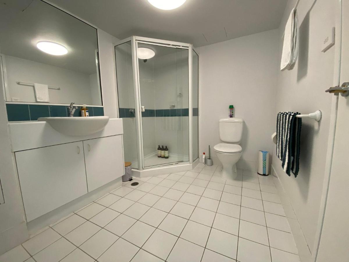 2 Bed 2 Bath Apartment In Braddon, Canberra - Pool, Gym And Free Parking Exterior foto